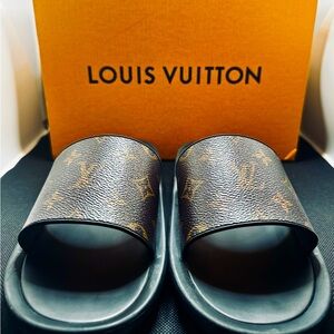 LOUIS VUITTON Monogram Sunbath Slide Sandals